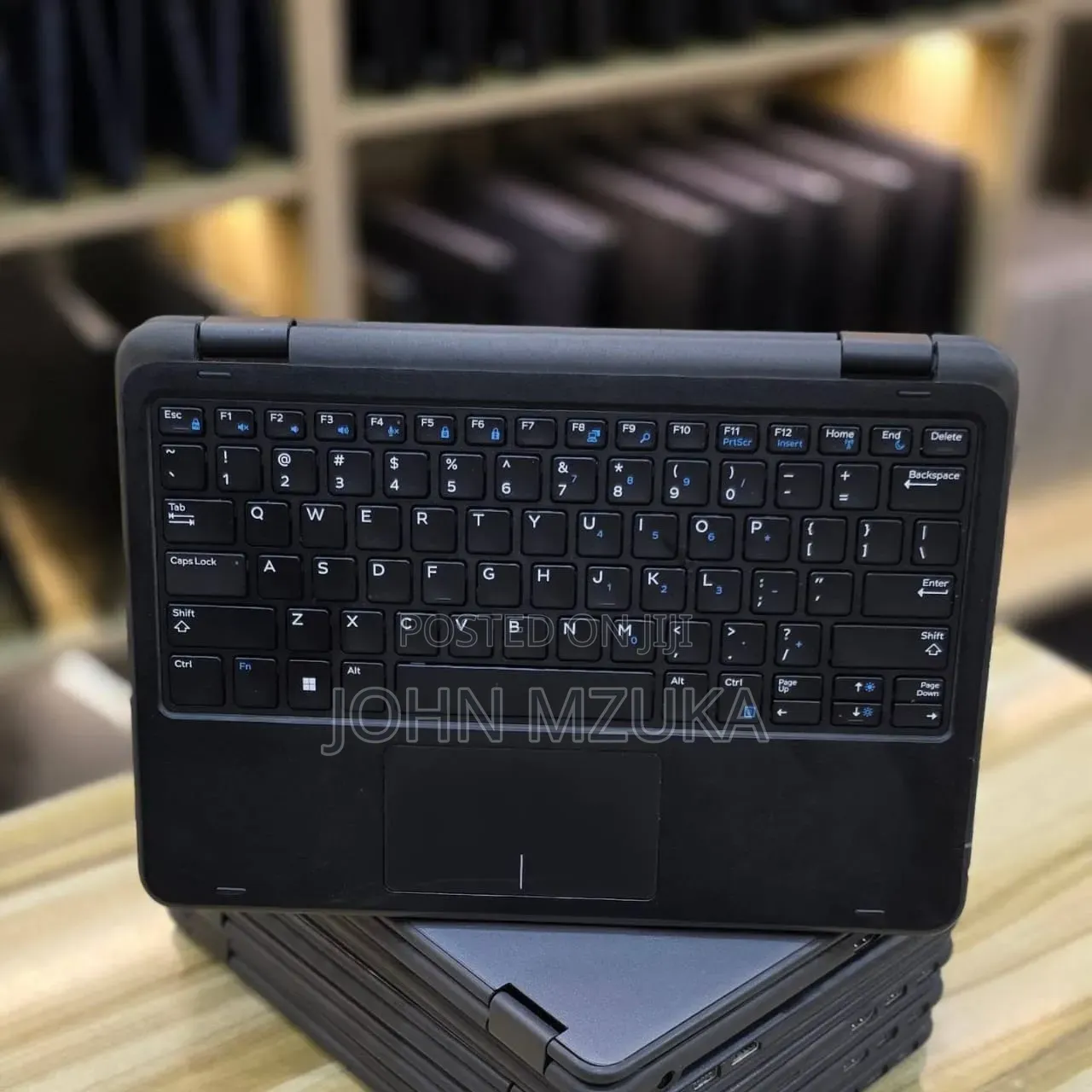 Laptop Dell Latitude 3189 4GB Intel SSD 128GB