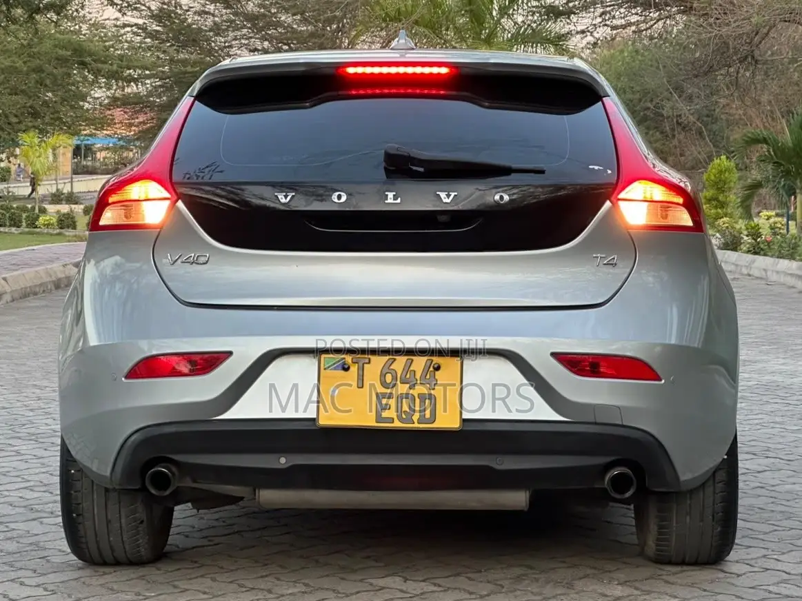Volvo V40 2013 Silver