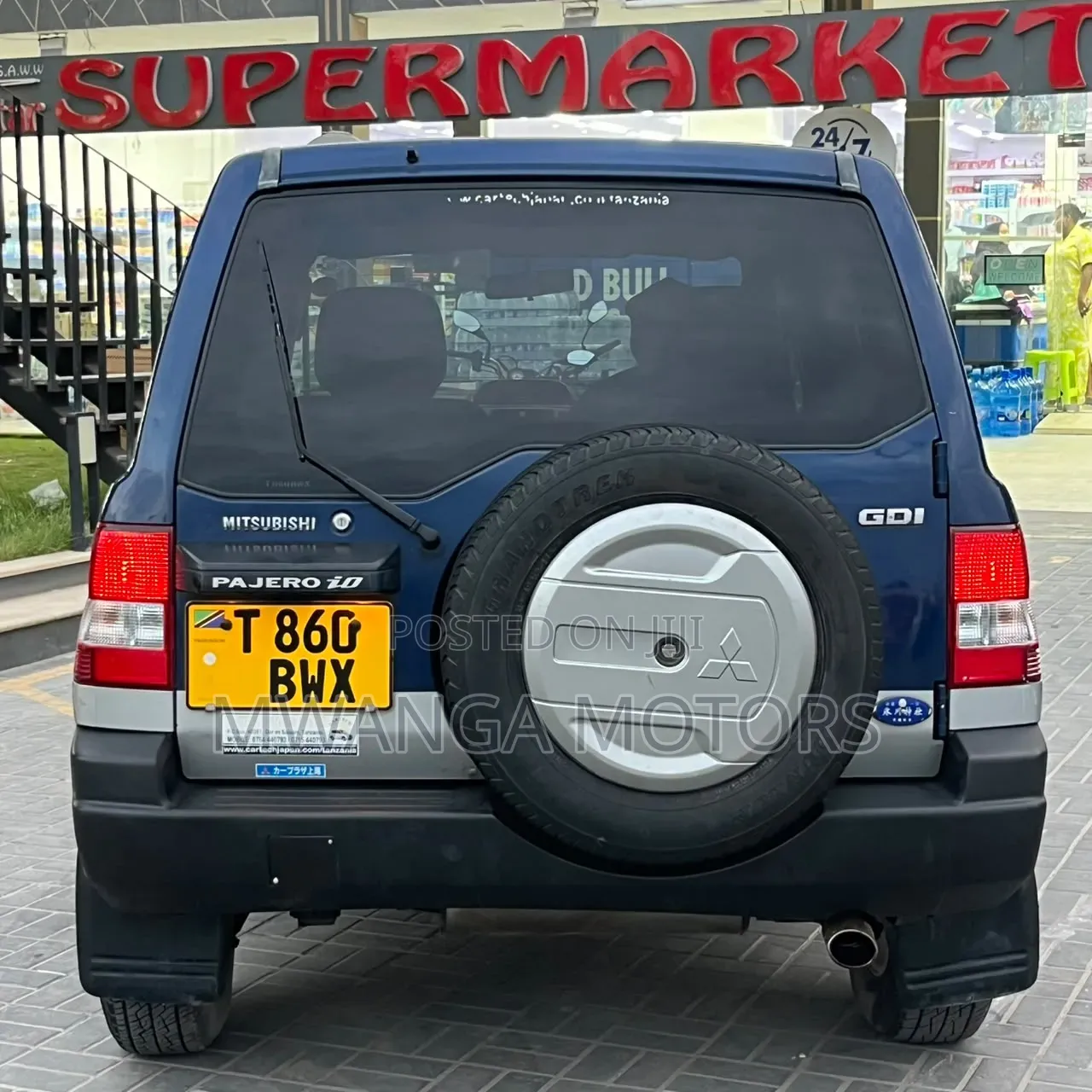 Mitsubishi Pajero 2000 Blue