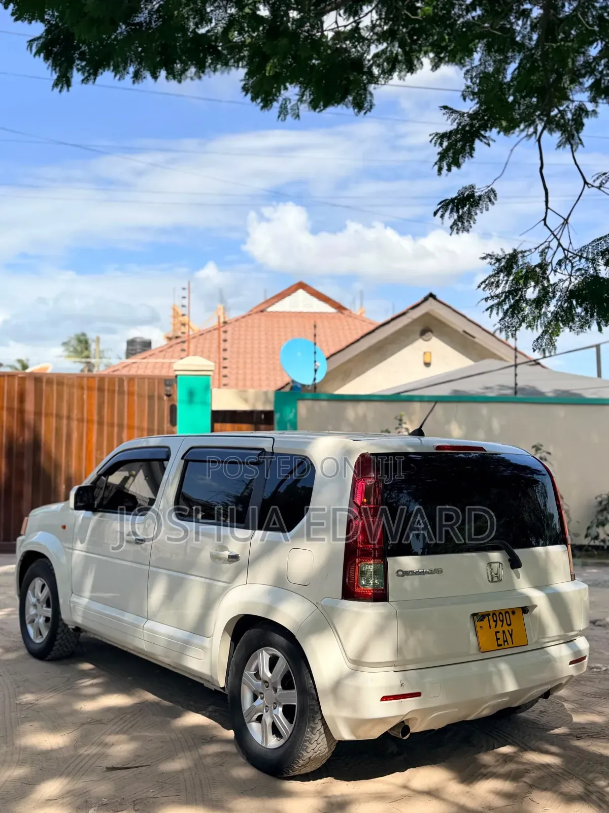 Honda Crossroad 2008 White