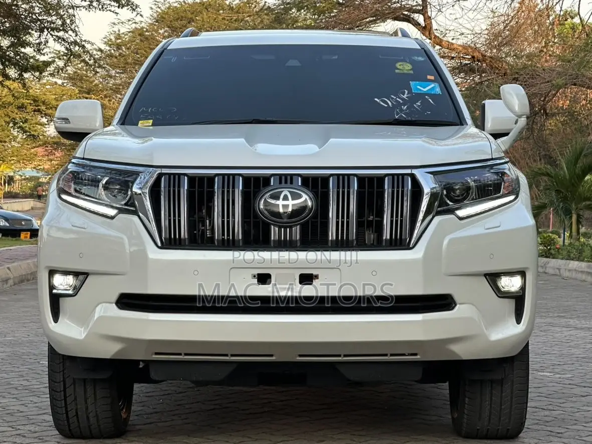 Toyota Land Cruiser Prado 2.8 2021 White