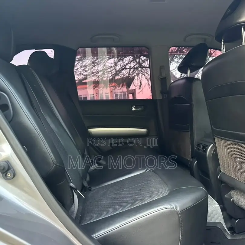 Nissan X-Trail 2010 Gray