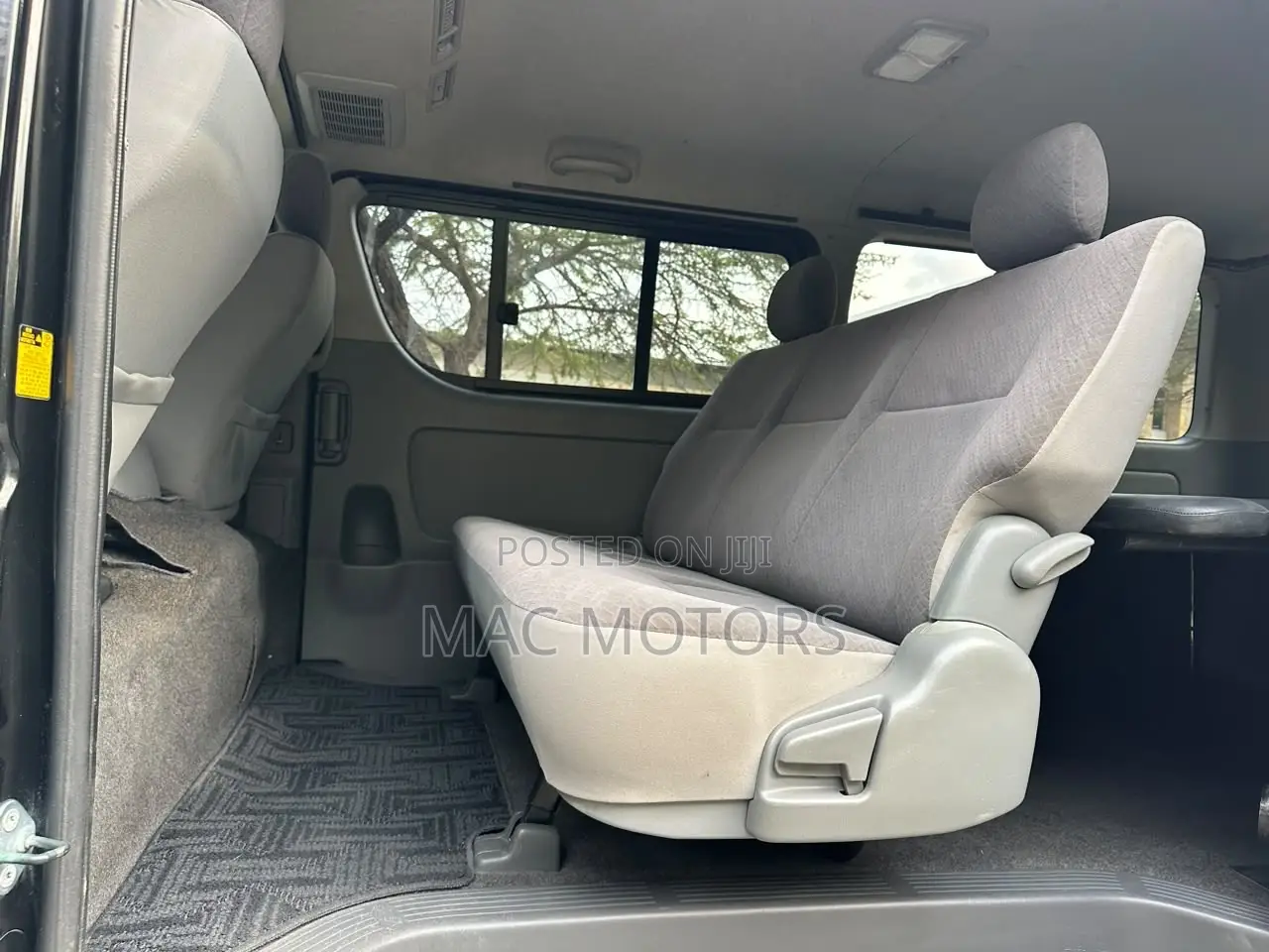 Toyota HiAce 2007 Black