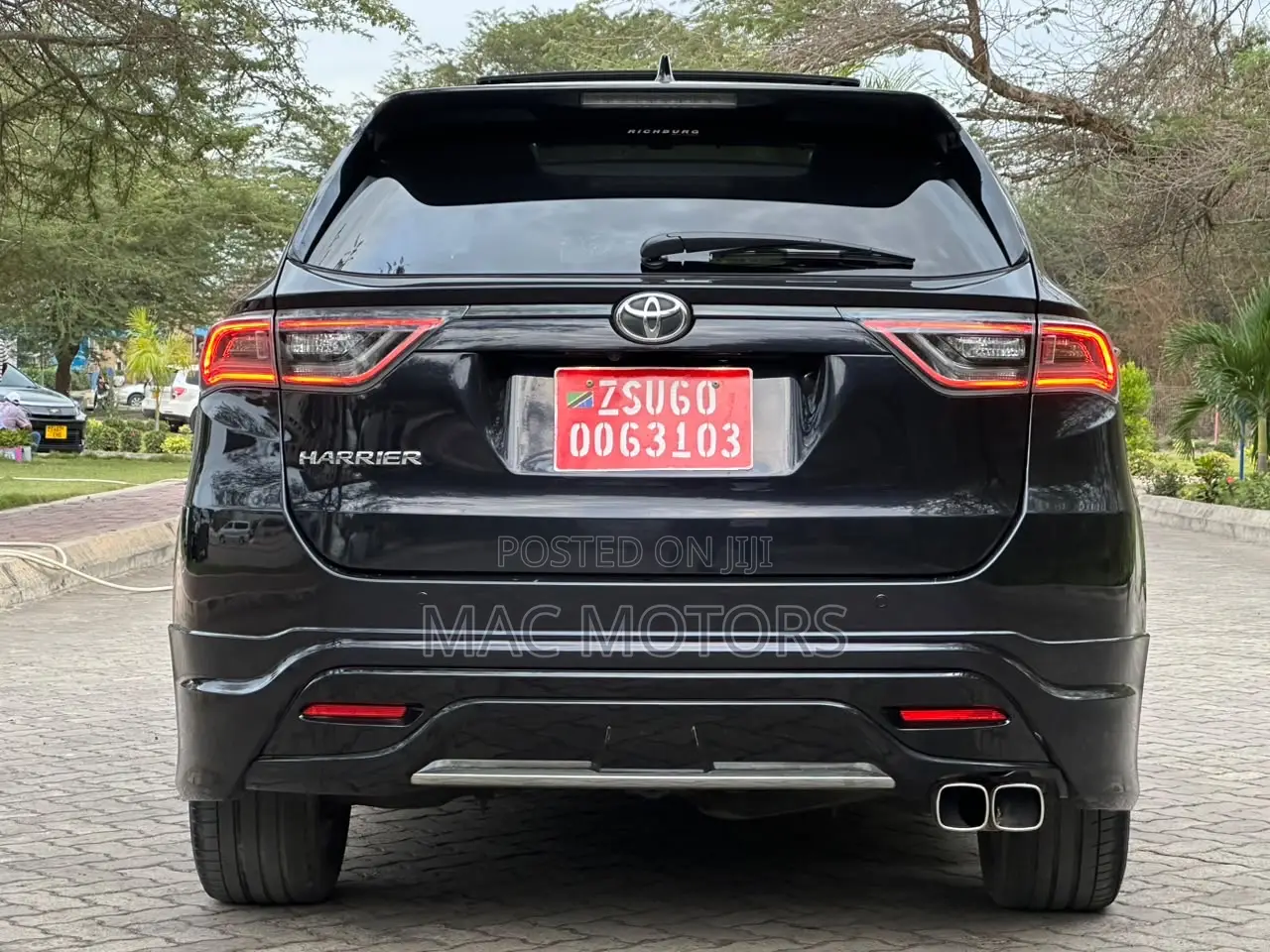 Toyota Harrier 2.0 2014 Black
