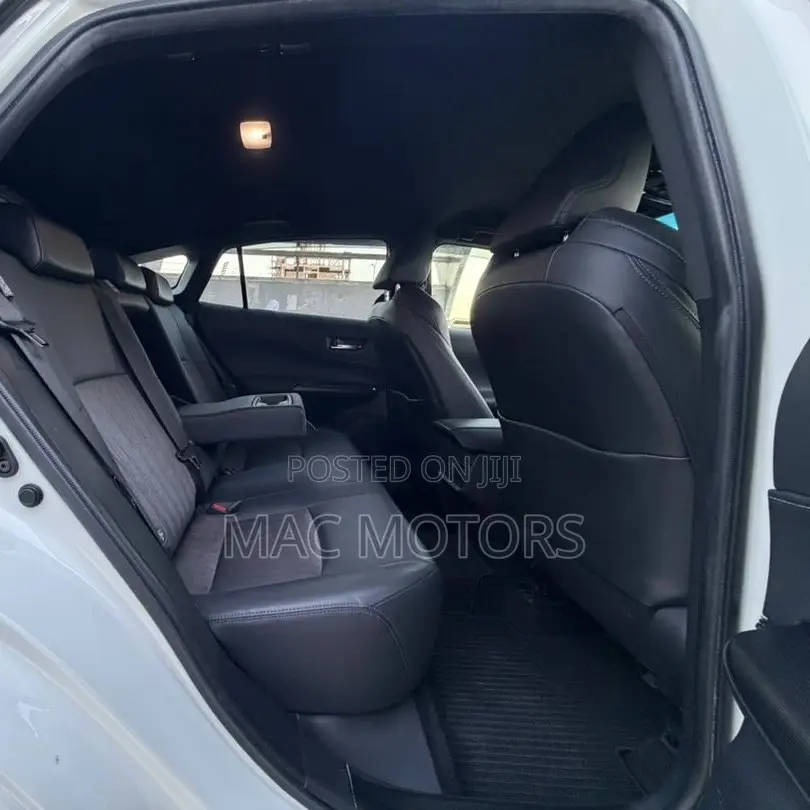 Toyota Harrier 2.0 2021 White