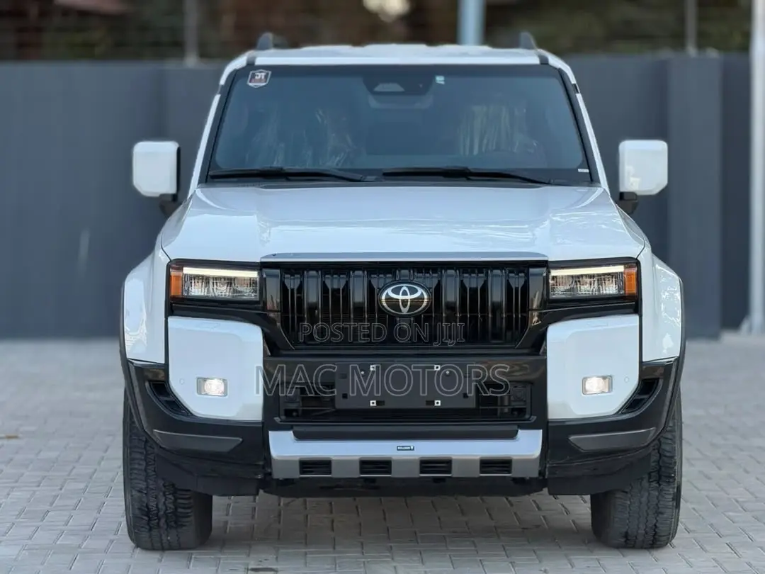 Toyota Land Cruiser Prado 2.8 2025 White