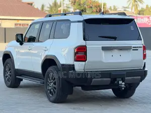 Toyota Land Cruiser Prado 2.8 2025 White