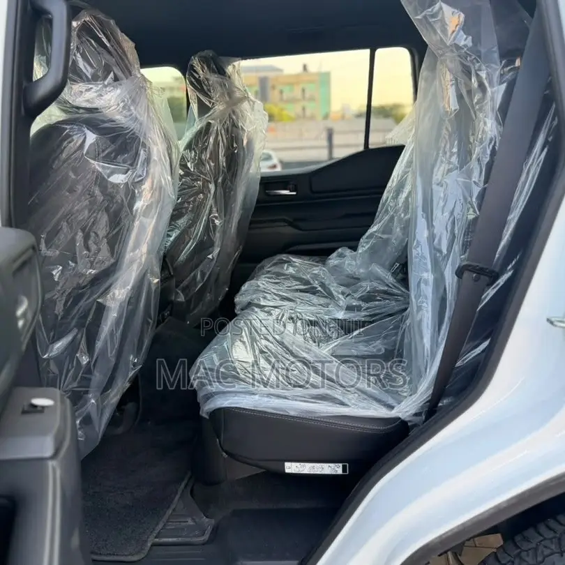 Toyota Land Cruiser Prado 2.8 2025 White