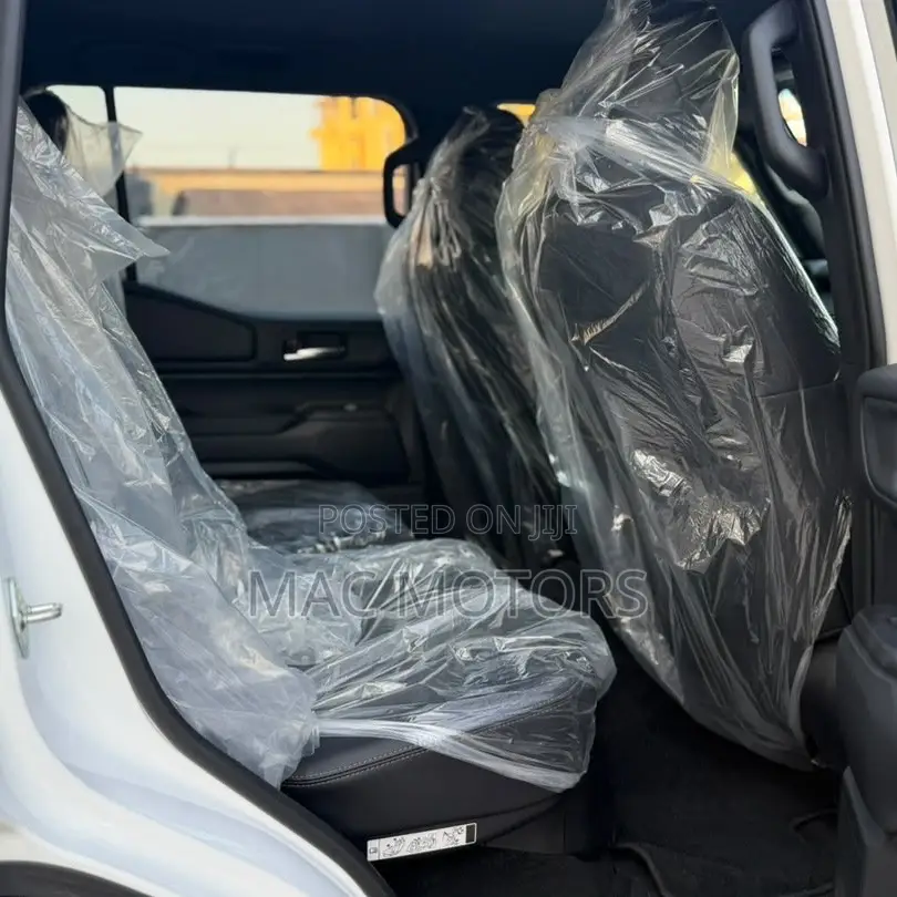 Toyota Land Cruiser Prado 2.8 2025 White