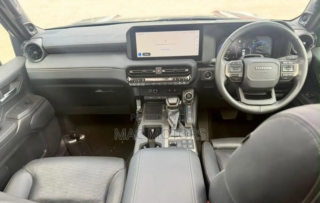 Toyota Land Cruiser Prado 2.8 2024 Gray
