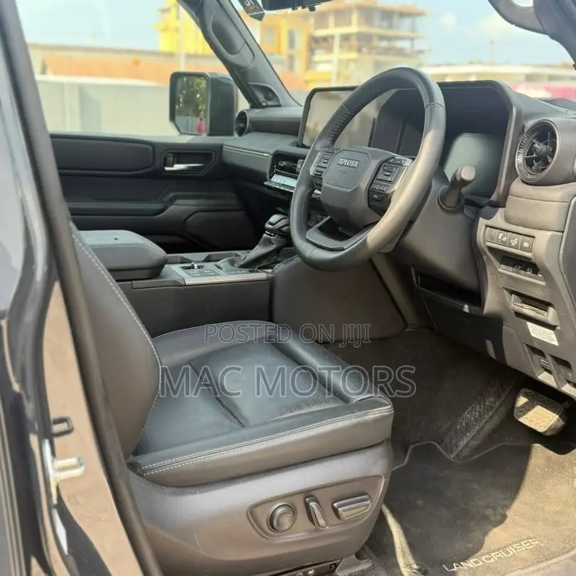 Toyota Land Cruiser Prado 2.8 2024 Gray