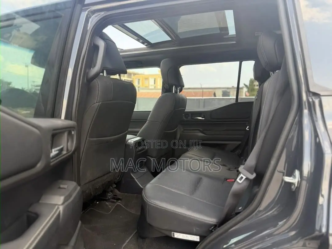 Toyota Land Cruiser Prado 2.8 2024 Gray