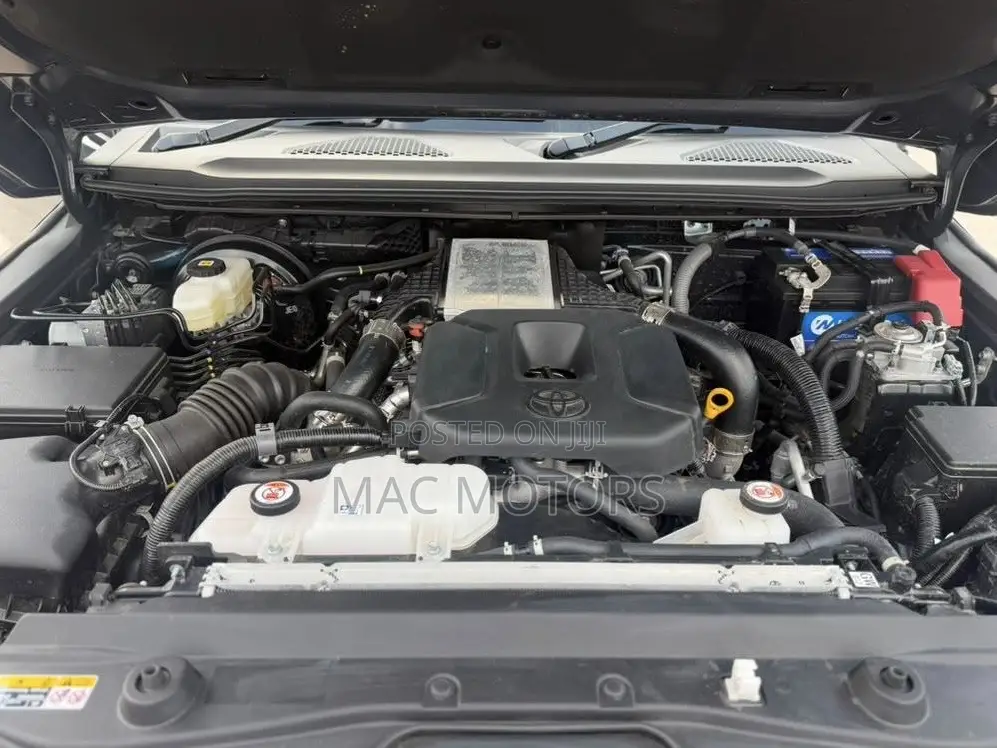 Toyota Land Cruiser Prado 2.8 2024 Gray