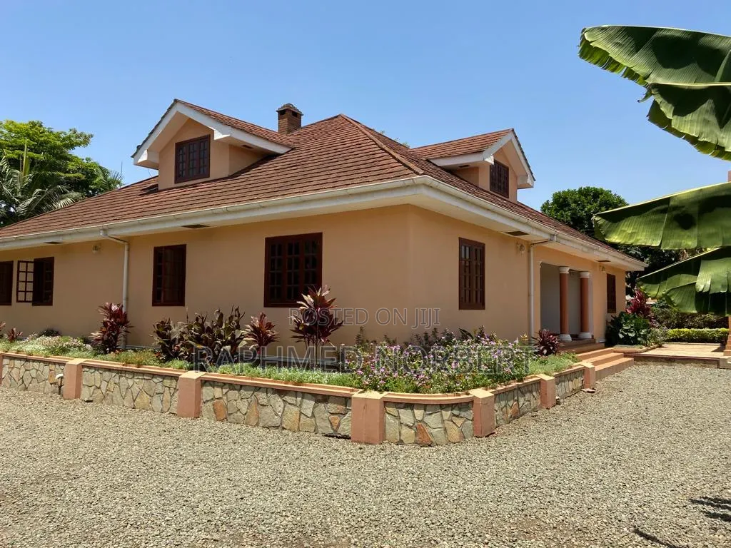 5bdrm House in Tanzania Realestates, Njiro for sale