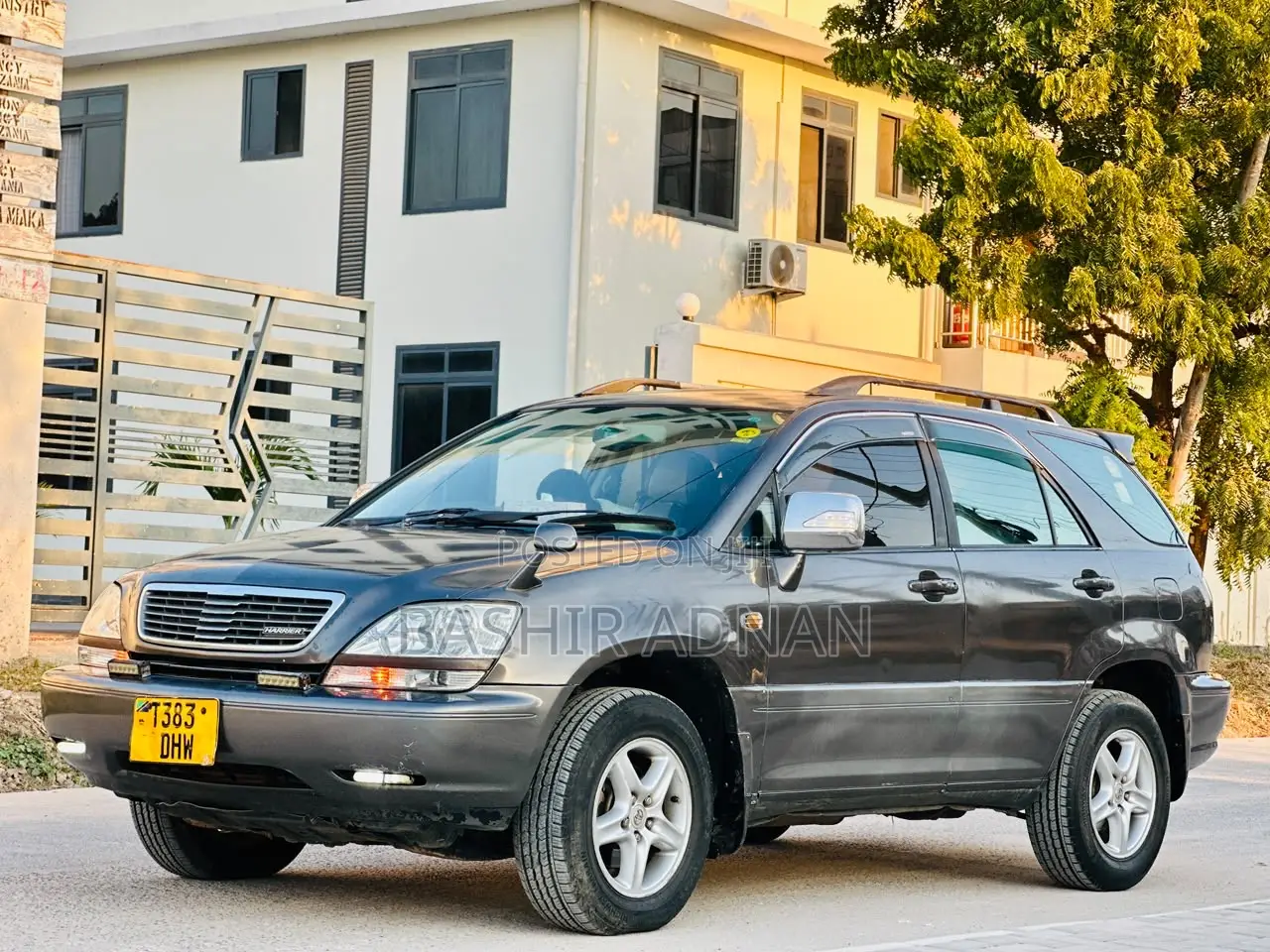 Toyota Harrier 3.0 V6 2001 Gray