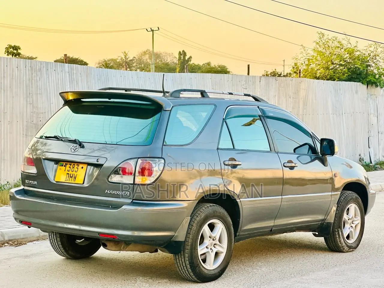 Toyota Harrier 3.0 V6 2001 Gray