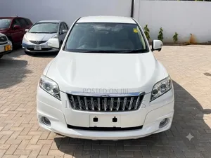 Toyota Vanguard 2009 White