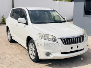 Toyota Vanguard 2009 White