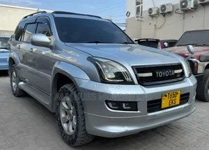 Toyota Land Cruiser Prado 2005 Silver