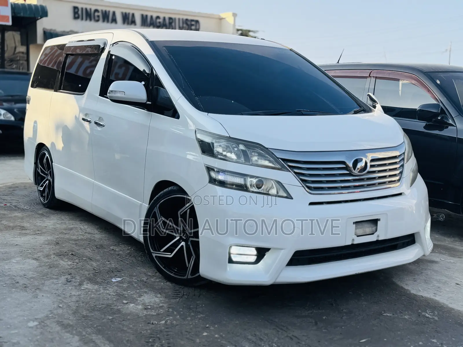 Toyota Vellfire V 2.4 4WD 7-Seater 2010 White