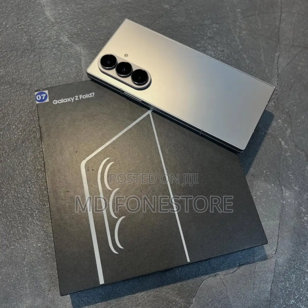 New Samsung Galaxy Z Fold7 256 GB Silver