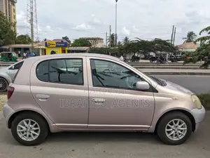 Toyota Vitz 2001 Pink
