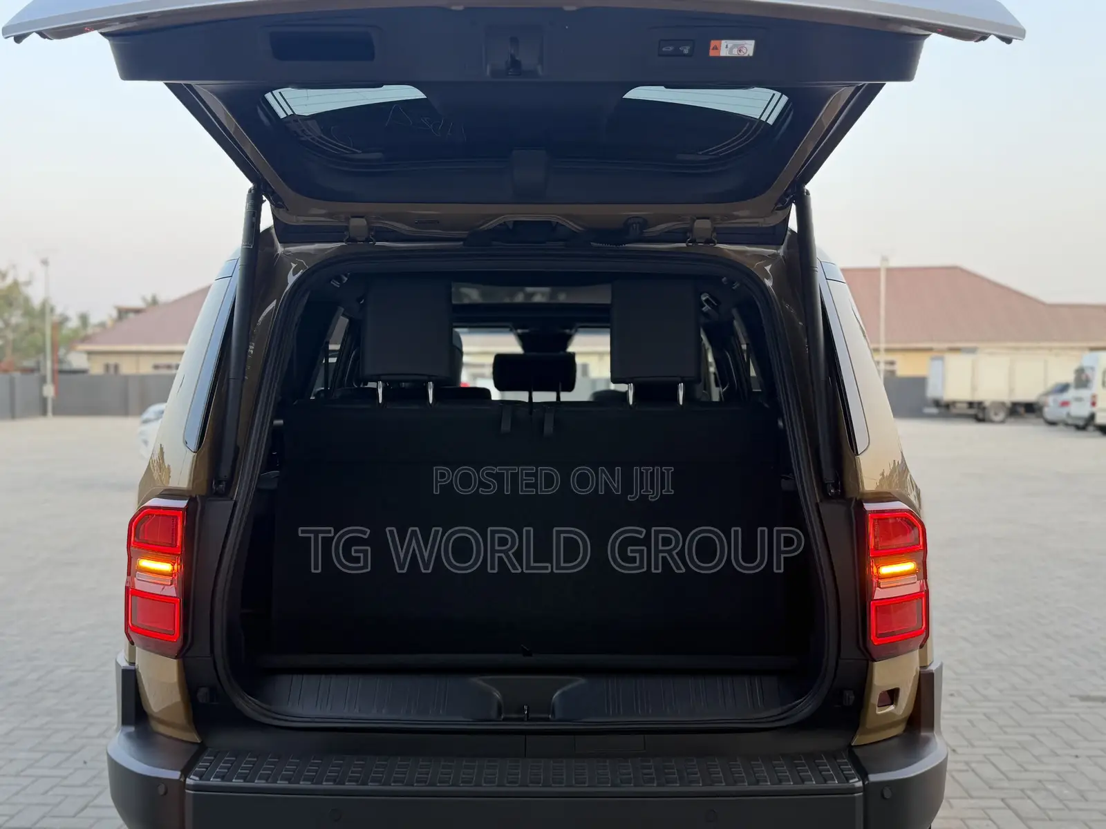 New Toyota Land Cruiser LC250 2025 Gold