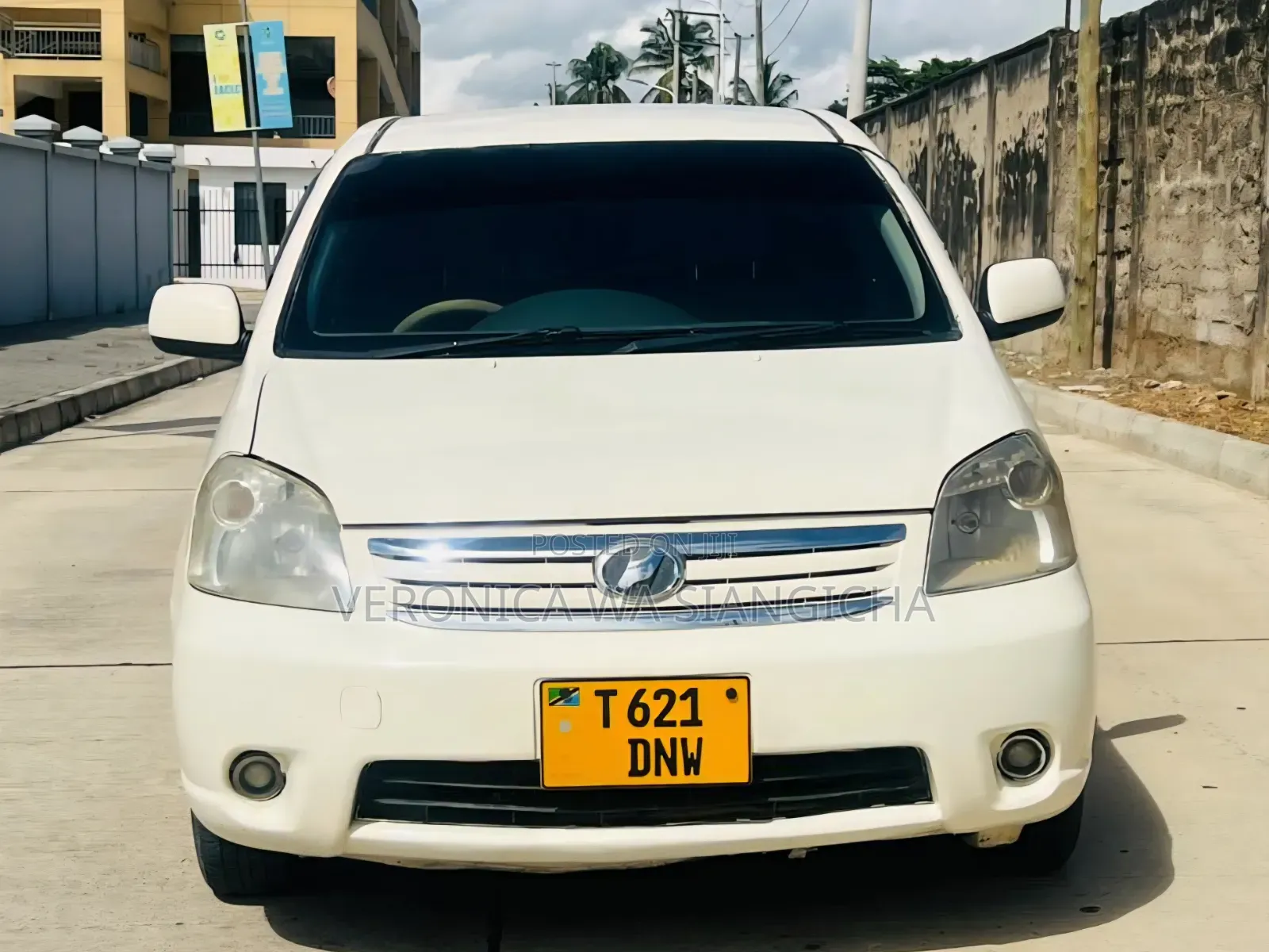 Toyota Raum 2003 White