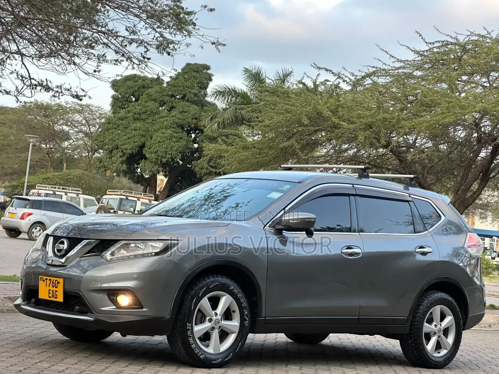 Nissan X-Trail 2017 Gray