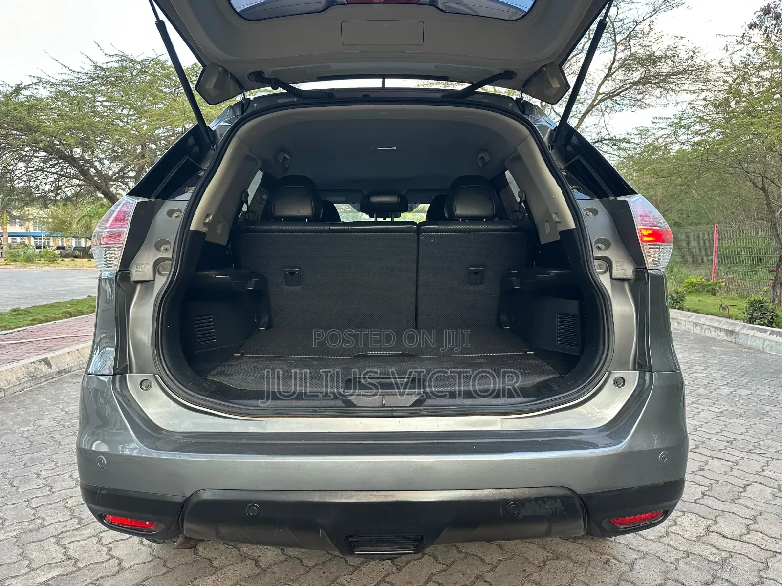 Nissan X-Trail 2017 Gray