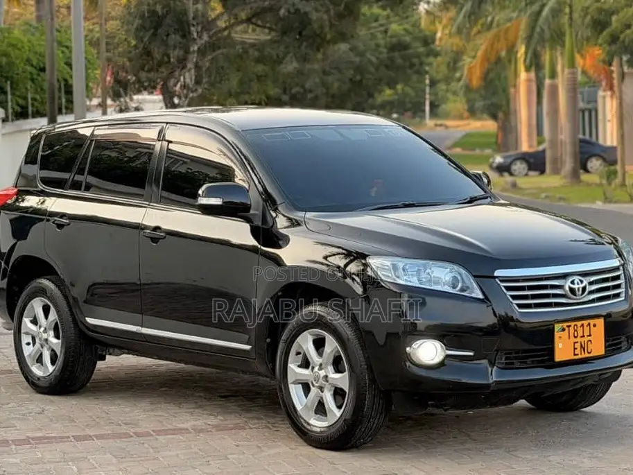 Toyota Vanguard 2010 Black