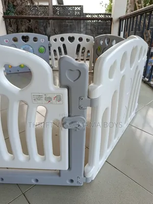 Playpen Coral Stand