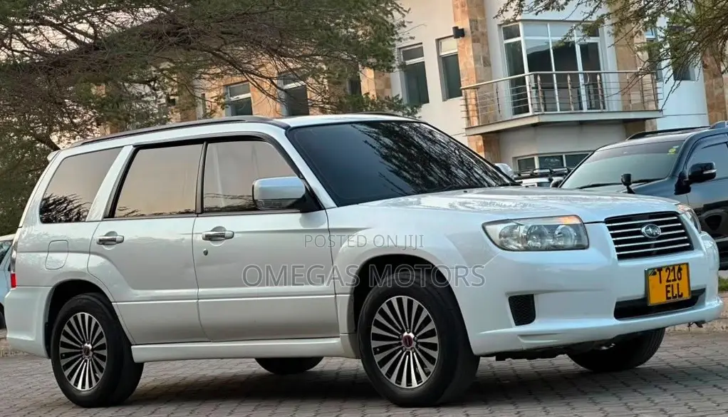 Subaru Forester 2005 White