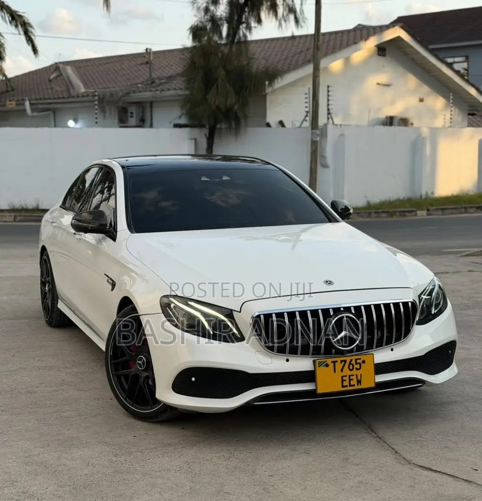 Mercedes-Benz E200 2017 Pearl