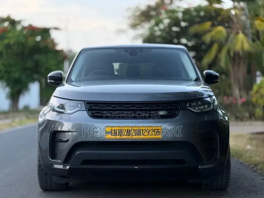 Land Rover Discovery 2018 Gray