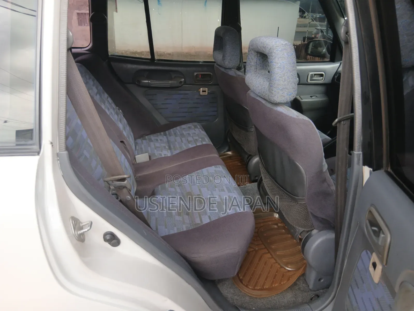 Toyota RAV4 1999 White