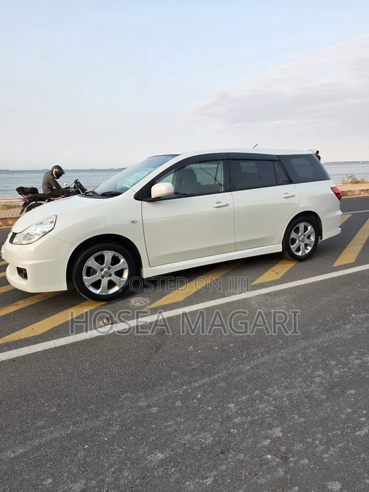 Nissan Wingroad 2015 White