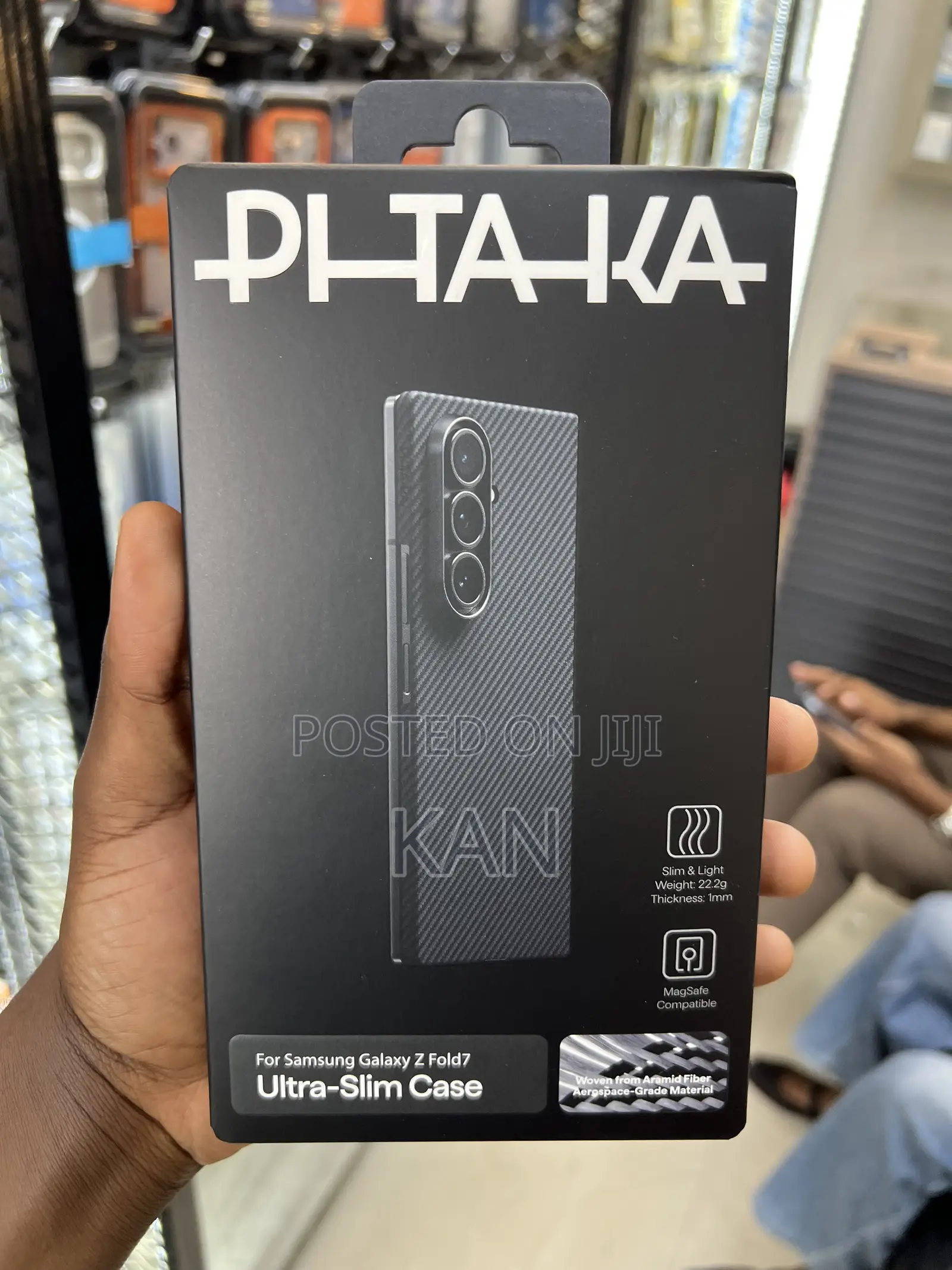 Pitaka Fold 7