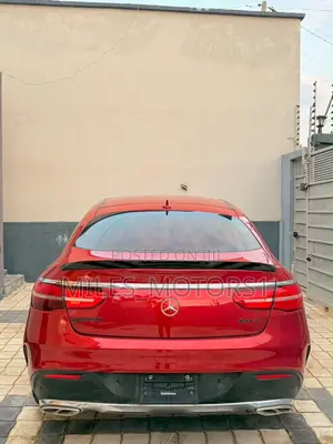 Mercedes-Benz GLE-Class 2018 Red
