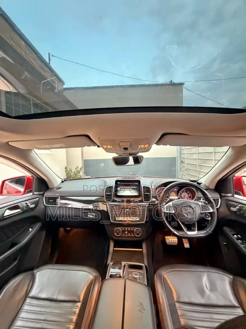 Mercedes-Benz GLE-Class 2018 Red