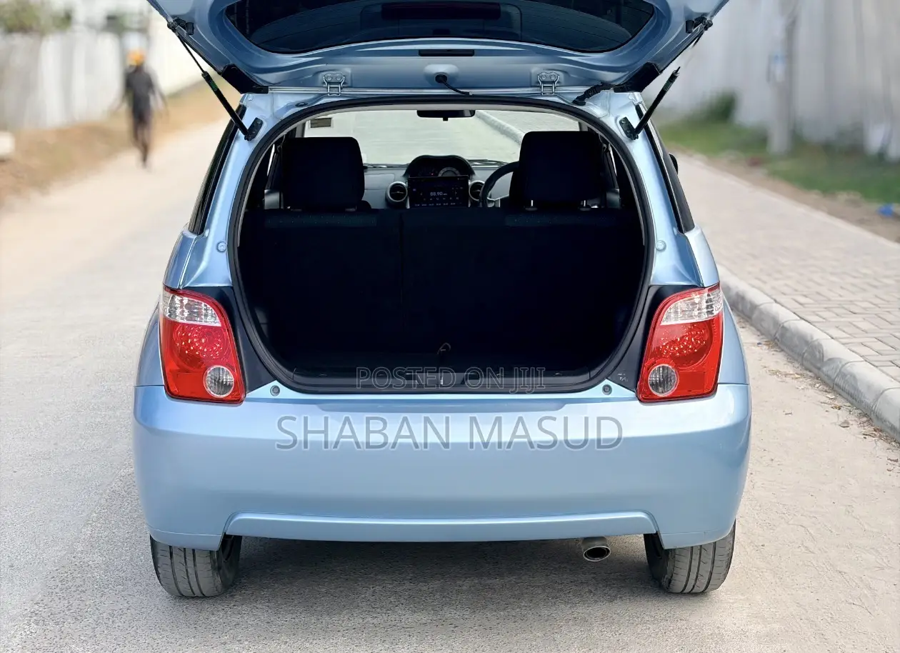 Toyota IST 2007 Blue