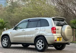 Toyota RAV4 Automatic 2003 Beige