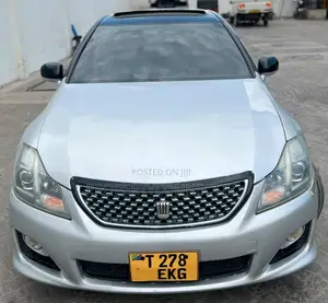 Toyota Crown 2009 Silver