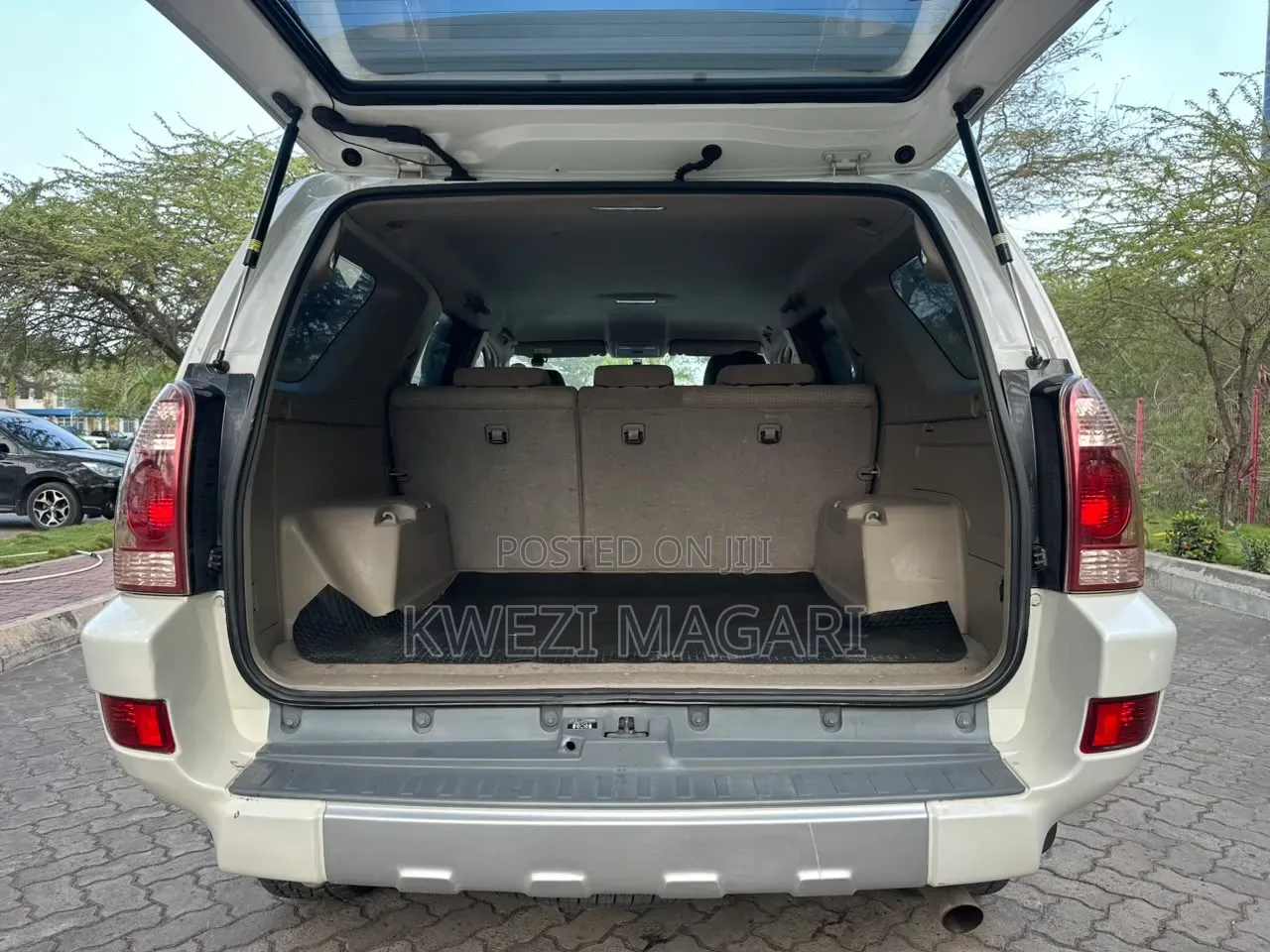 Toyota Hilux Surf 2004 White