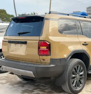 Toyota Land Cruiser Prado 2025 Gold