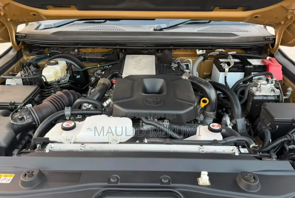Toyota Land Cruiser Prado 2025 Gold
