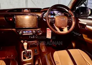 Toyota Hilux 2022 Beige