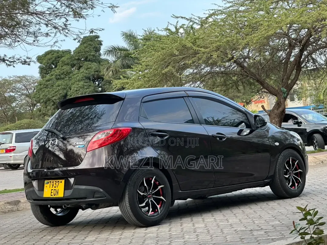 Mazda Demio 2012 Black