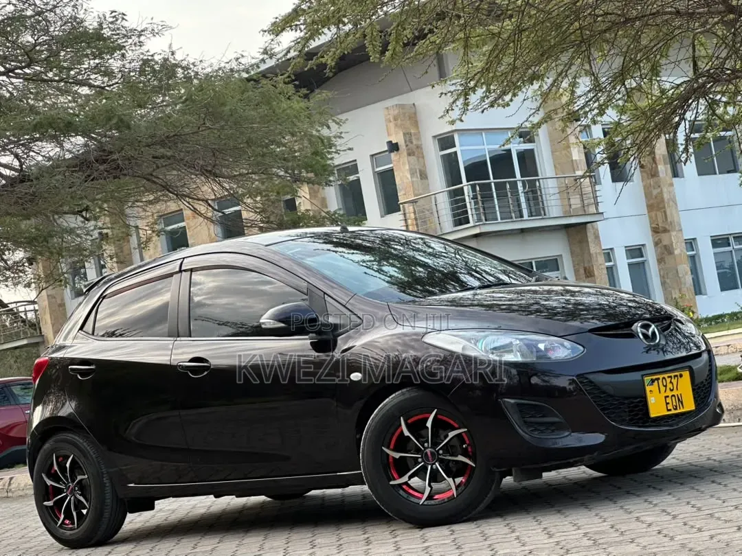 Mazda Demio 2012 Black
