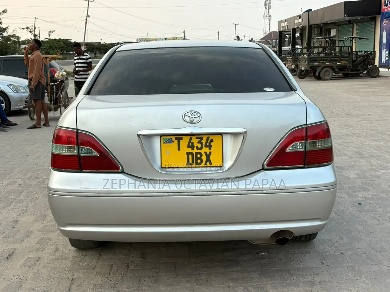 Toyota Brevis 2003 Silver